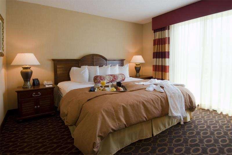 Embassy Suites By Hilton Atlanta Airport College Park Quarto foto