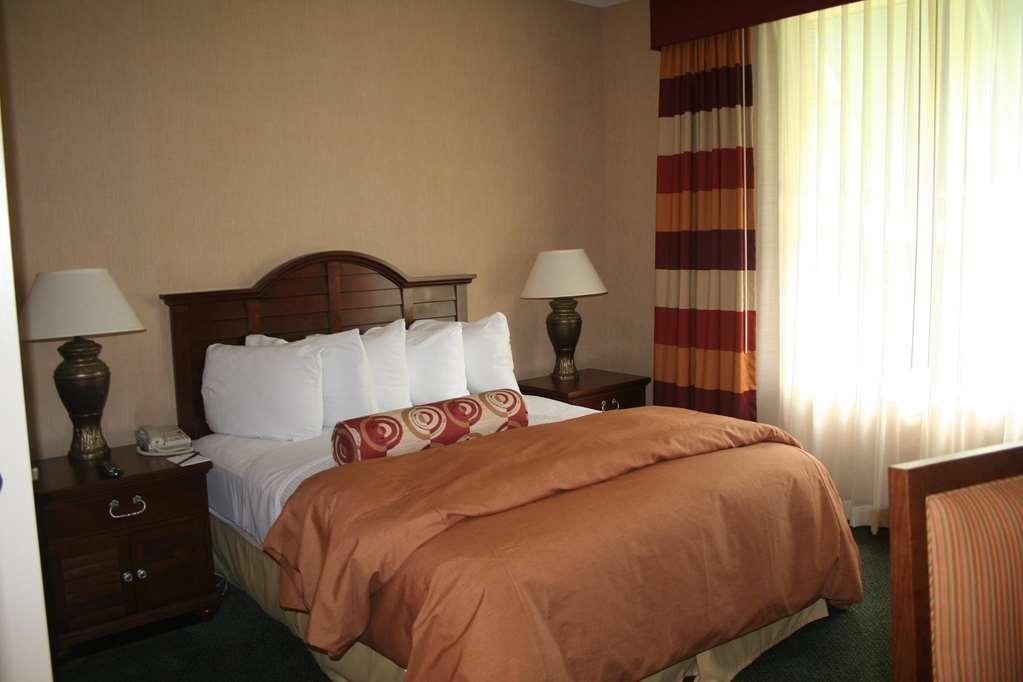 Embassy Suites By Hilton Atlanta Airport College Park Quarto foto