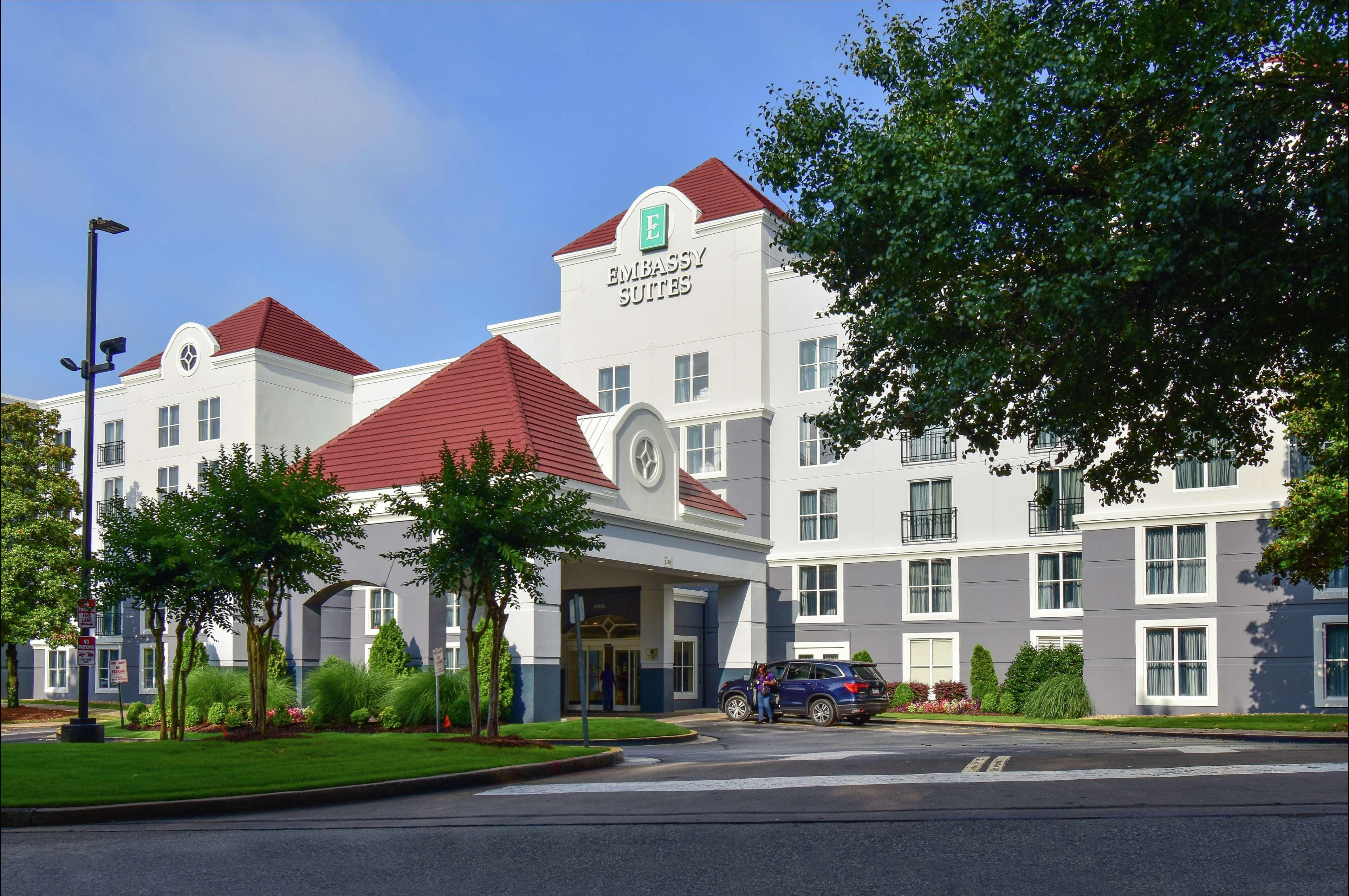 Embassy Suites By Hilton Atlanta Airport College Park Exterior foto