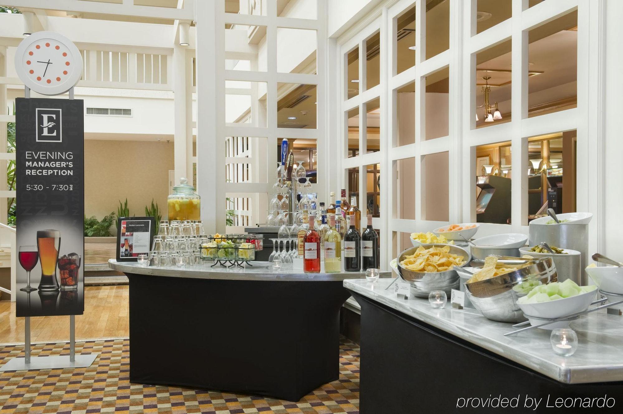 Embassy Suites By Hilton Atlanta Airport Restaurante foto